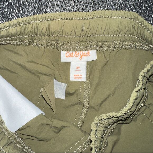 Cat & Jack Boys‎ Olive Green Nylon Pull On Shorts Size 5T - Picture 5 of 6